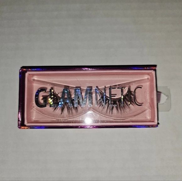 Glametics Viral Magnetic False Eyelashes Vacay - Picture 2 of 3
